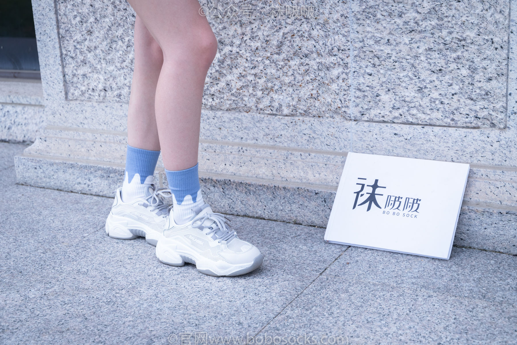 BoBoSocks袜啵啵  No.028 小米-运动鞋、白棉袜、裸足